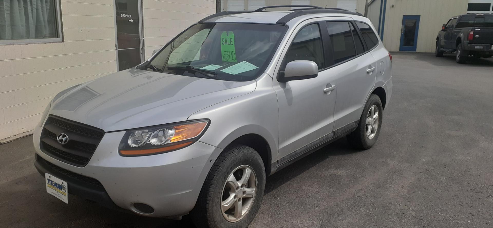 2008 Hyundai Santa Fe GLS AWD (5NMSG73D88H) with an 2.7L V6 DOHC 24V engine, located at 2015 Cambell Street, Rapid City, SD, 57701, (605) 342-8326, 44.066433, -103.191772 - CARFAX AVAILABLE - Photo#1